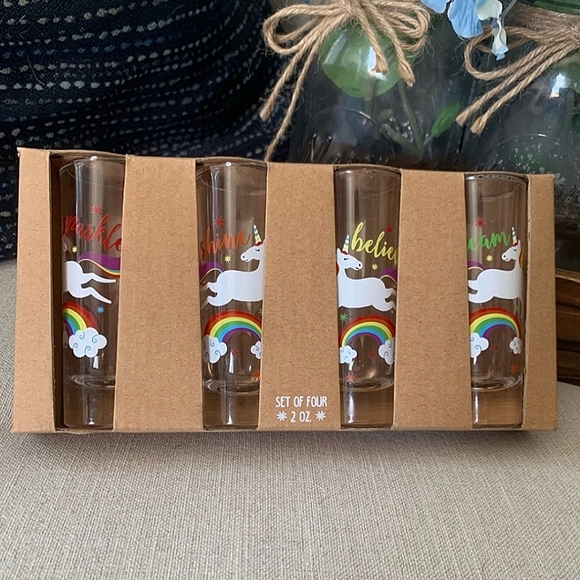 Other - 🎉2xHP🎉 NIB Set of 4 Unicorn Shot Glasses 🦄🥃